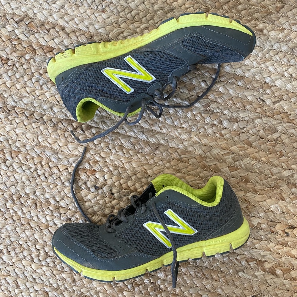 New Balance Sneakers Size 9